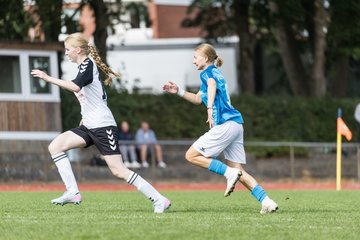 Bild 96 - wBJ VfL Pinneberg - Germania Schnelsen : Ergebnis: 15:1